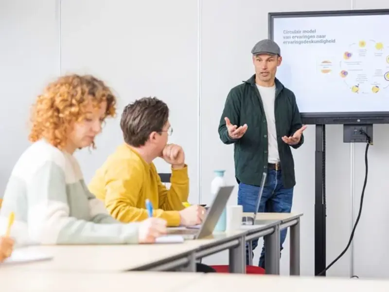 Ervaringsdeskundigheid Bij Professionele Zorg En Dienstverleners